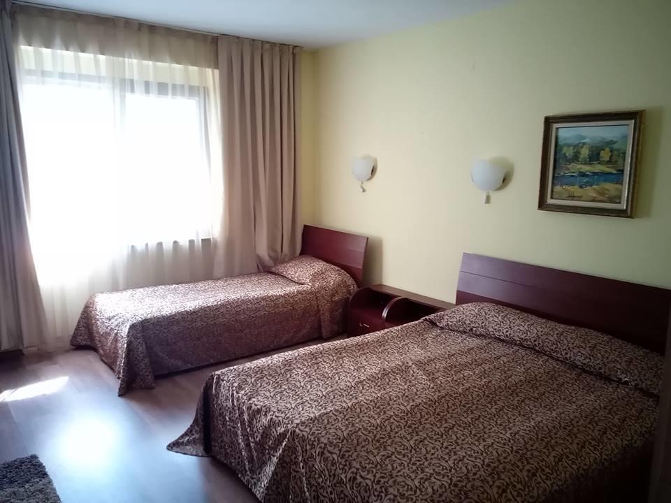 Hotel Varosha Łowecz Zewnętrze zdjęcie